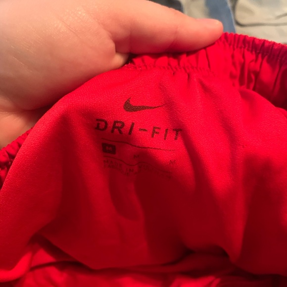 Nike dri fit shorts - Picture 3 of 4